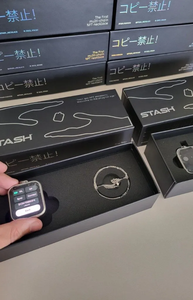 Stash product packaging and pendant
